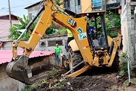 Limpieza y canalización de cunetas previenen inundaciones en Villa Guadalupe, corregimiento de Mateo Iturralde