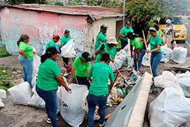 Barrido en el área de Pan de Azúcar,  corregimiento de Amelia Denis de Icaza