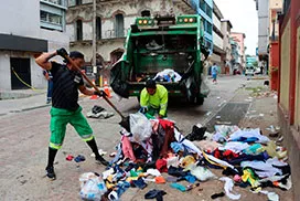 Limpieza en la ave. Pablo Arosemena en la Cinta Costera 3, corregimiento de El Chorrillo