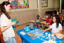 AAUD impulsa talleres de reciclaje y manejo de residuos en centros educativos