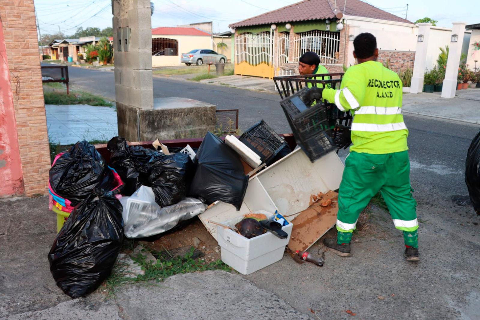 Intensifican jornadas de recolección y limpieza en diversos sectores de la ciudad capital