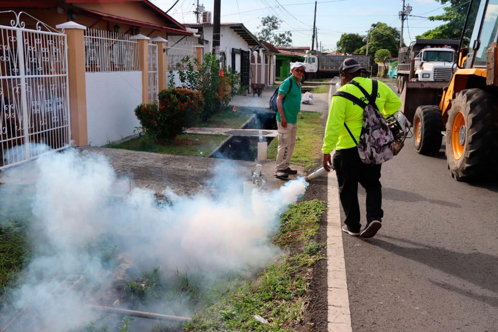 Operativo integral elimina puntos críticos de basura en Concepción La Vieja