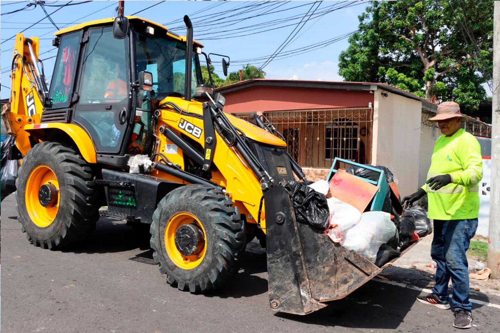 Recolección de desechos en Panmá Viejo, corregimiento de Parque Lefevre