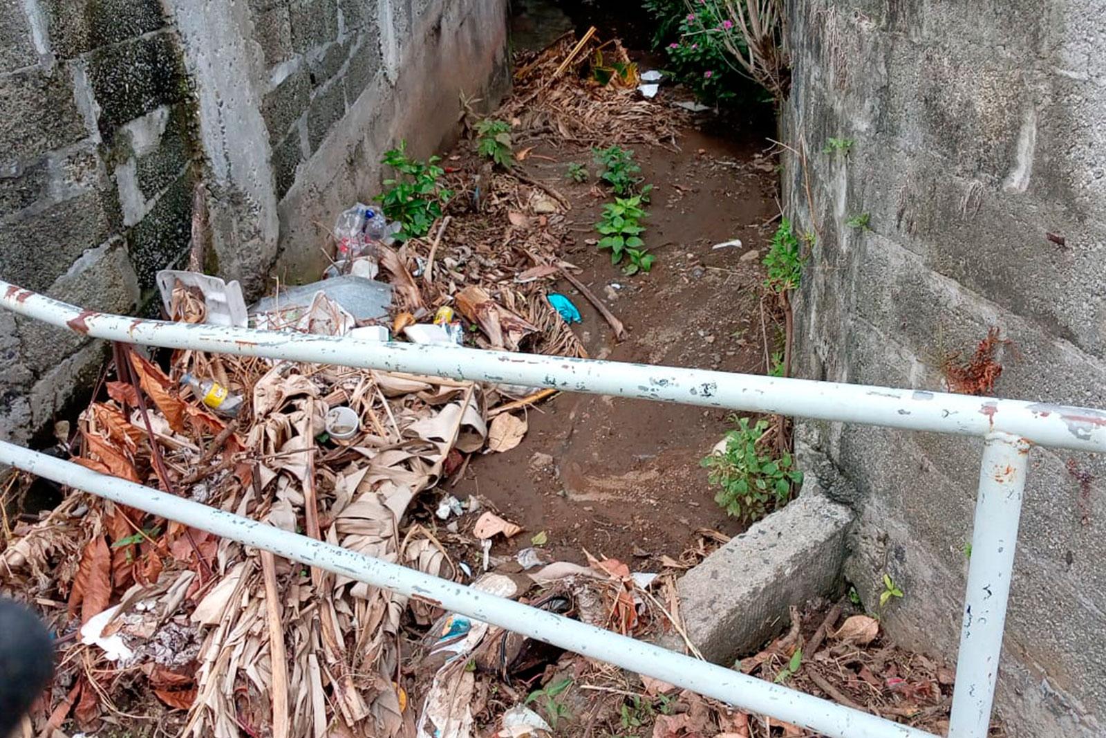 Limpieza y canalización de cunetas previenen inundaciones en Villa Guadalupe, corregimiento de Mateo Iturralde