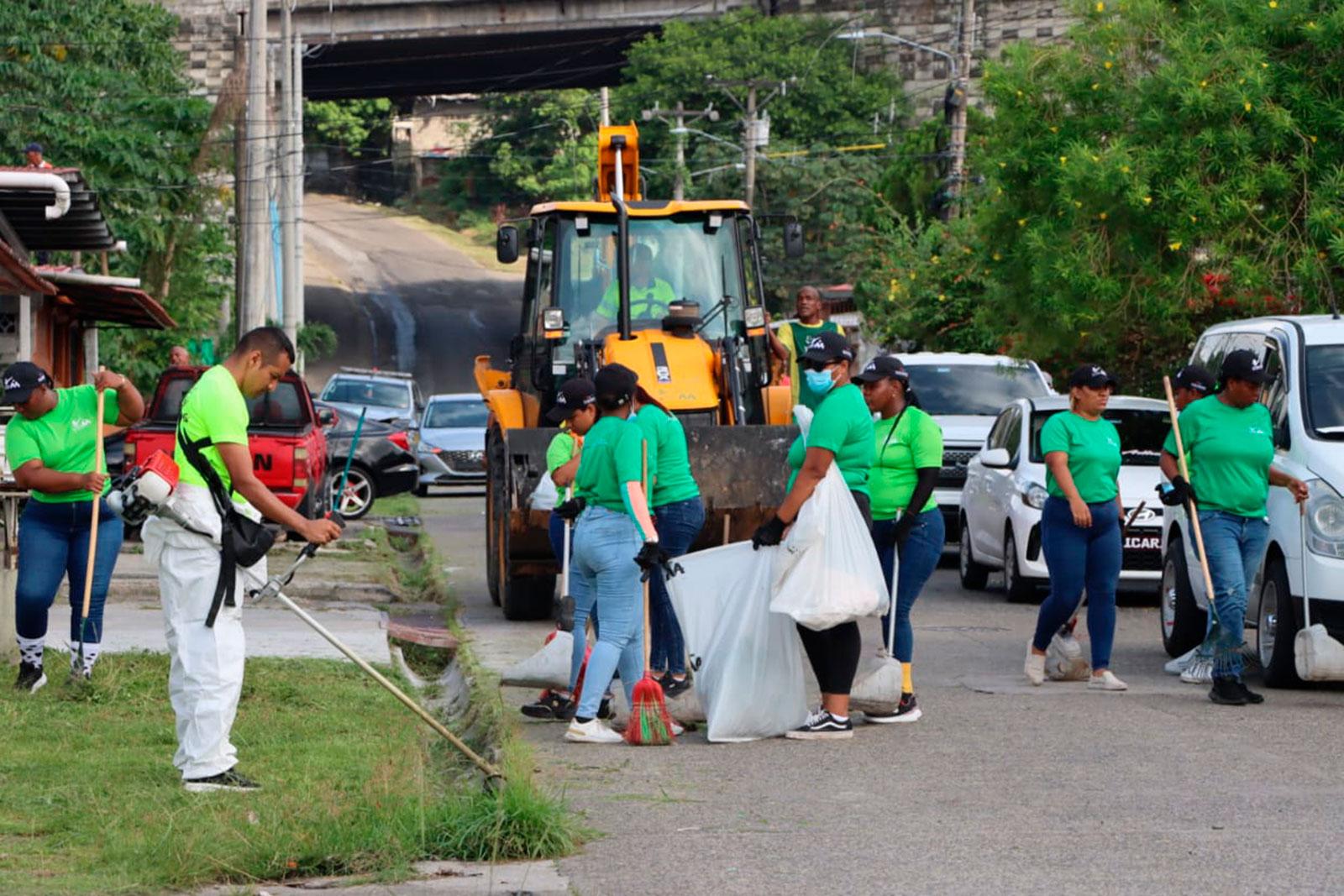 AAUD y Junta Comunal de Belisario Frías ejecutan operativo integral de limpieza en San Miguelito