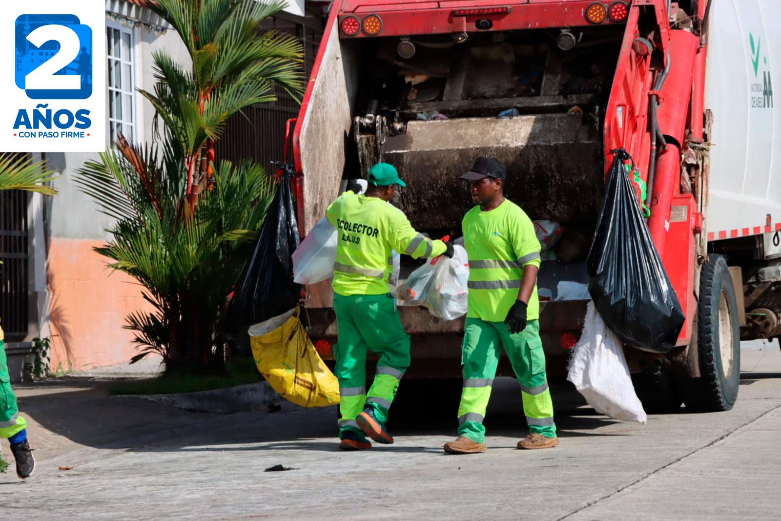 Intervienen puntos críticos de basura en Villa Zaita, Ernesto Córdoba Campos