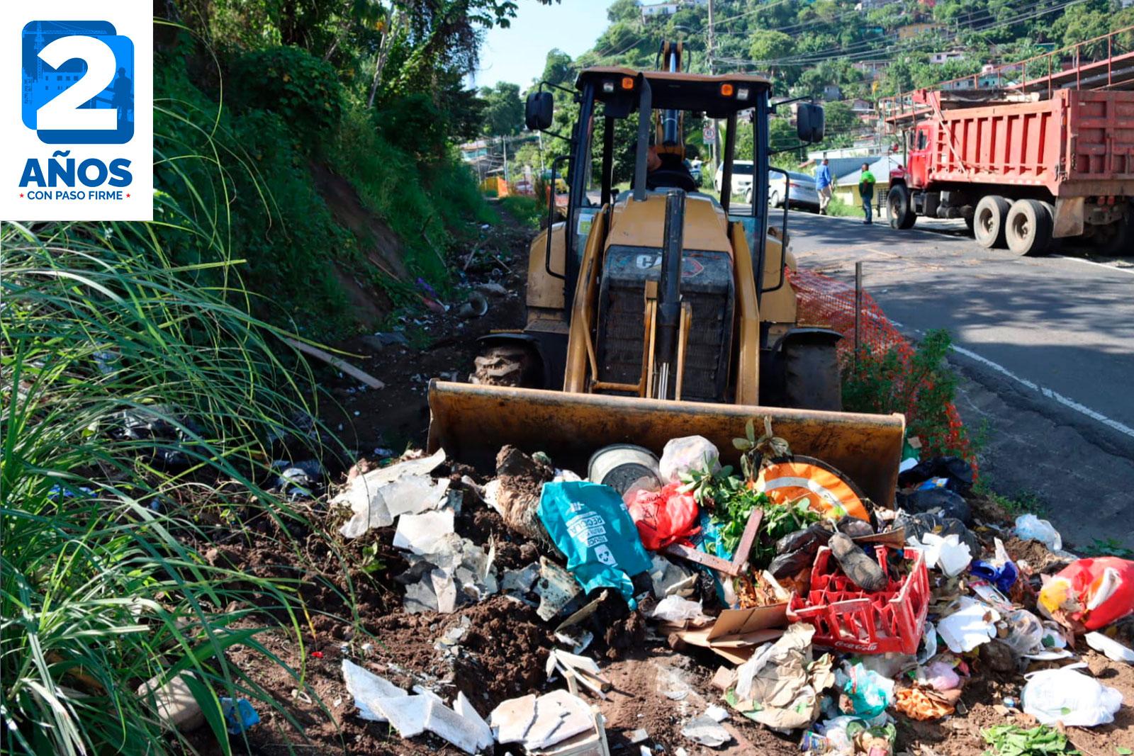Recolección de desechos en la calle La Fula, corregimiento Belisario Frías