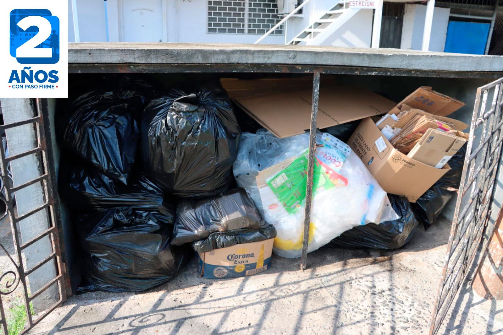 Recolección en tinaquera en el corregimiento de Juan Díaz