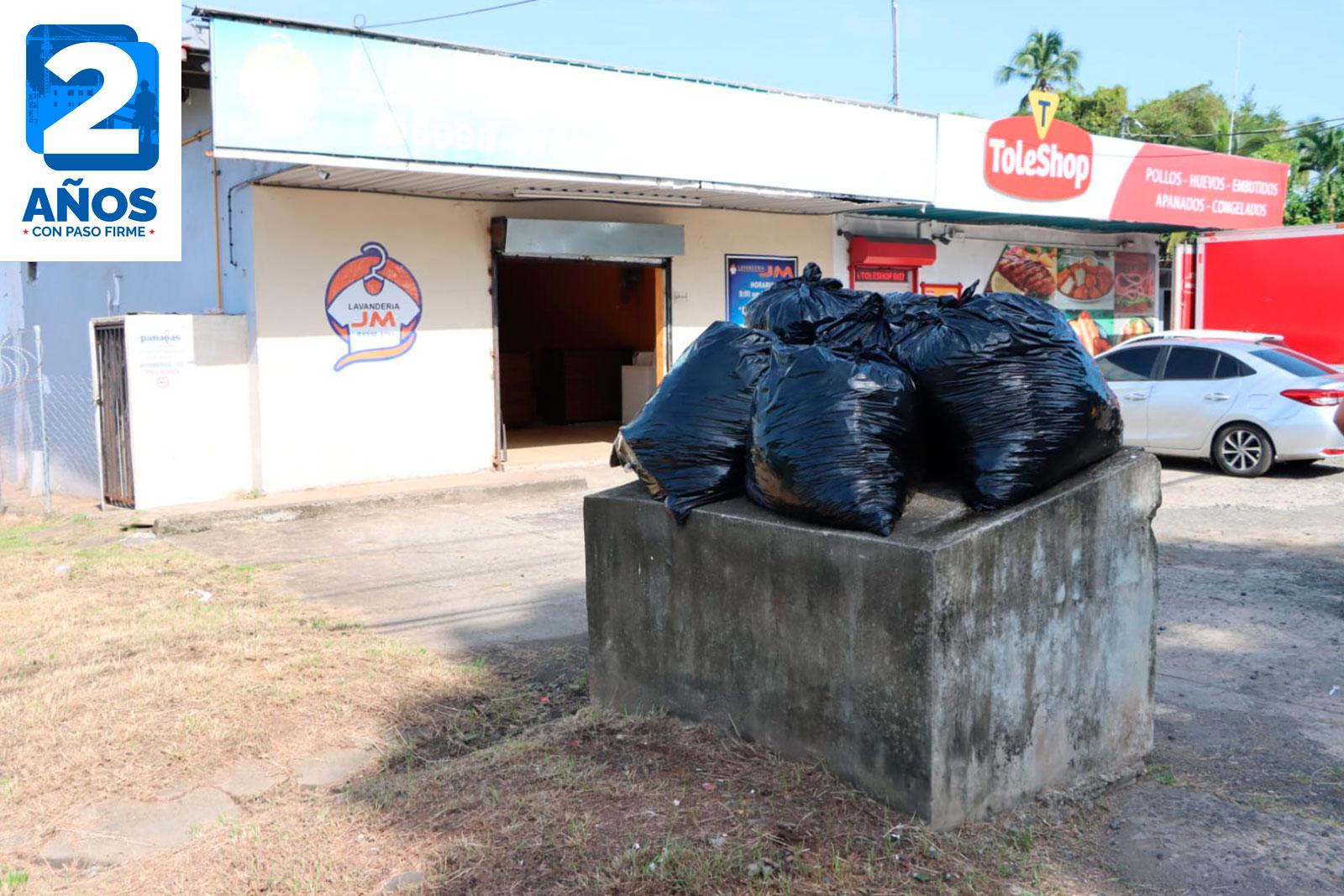 Recolección de desechos en Rana de Oro, corregimiento de Pedregal
