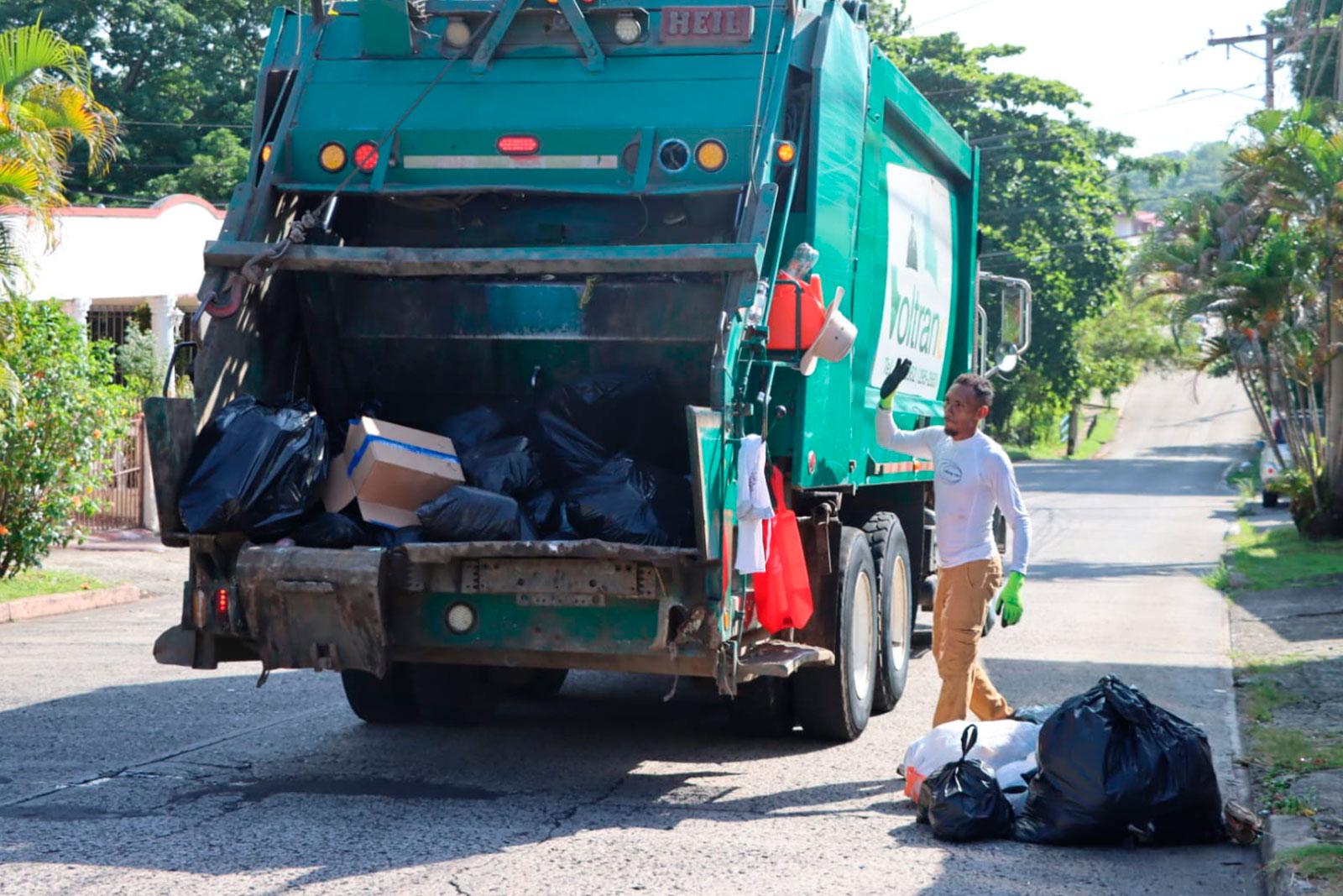 Continúa la recolección de desechos en San Antonio, corregimiento Rufina Alfaro
