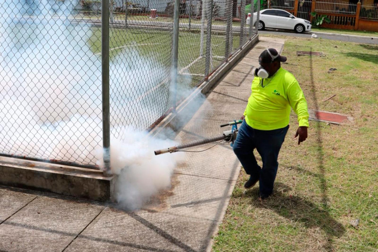 Fumigación en el sector, para evitar el contagio de Dengue, Zika y Chikungunya