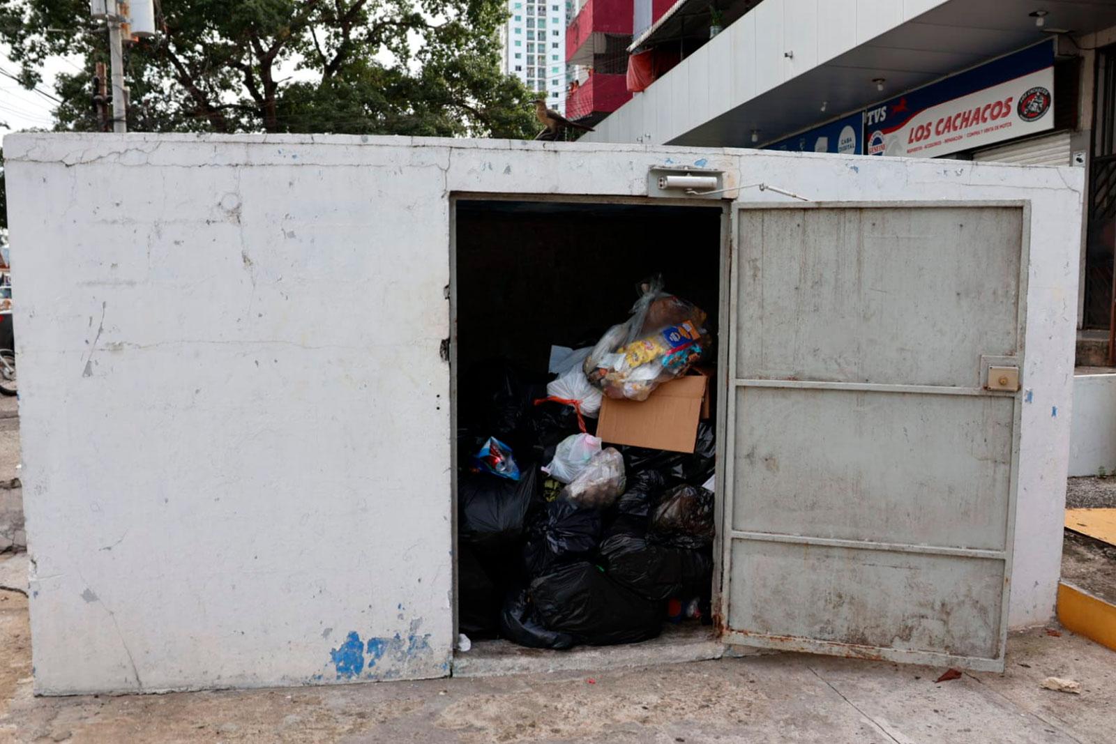 Basurero en Vía España en el corregimiento Parque Lefevre